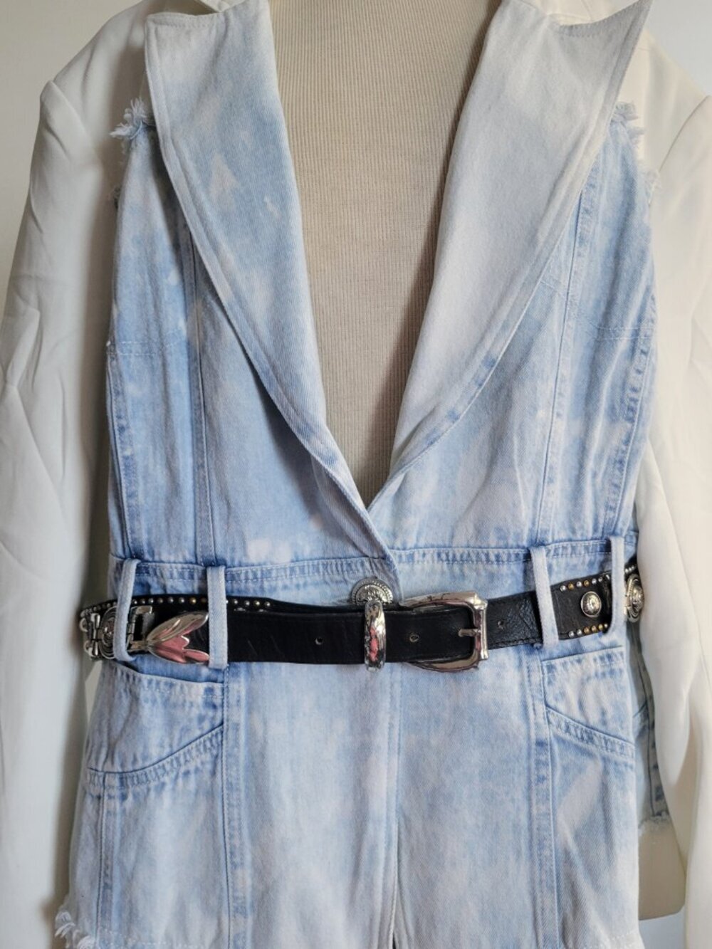 L'atiste by Amy White Women’s Denim Vest Overlay Frayed Hem Jacket - Picture 8 of 16